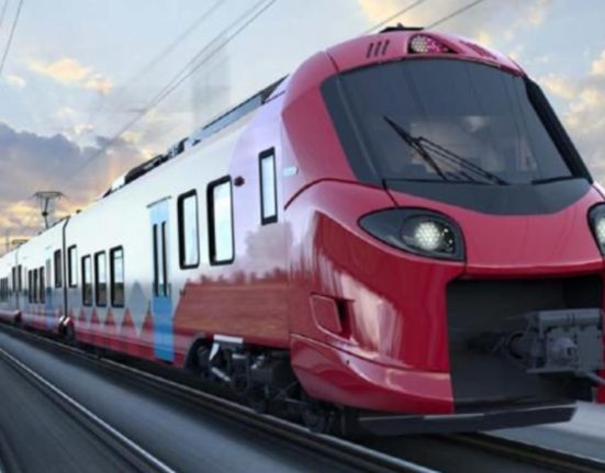 12 trenuri electrice noi vor fi lansate Rutele disponibile