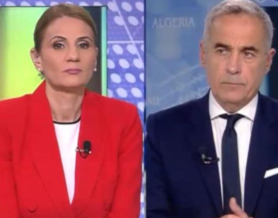 Anca Alexandrescu mesaj de sustinere pentru romani Nu este un protest este un manifest al romanilor batjocoriti