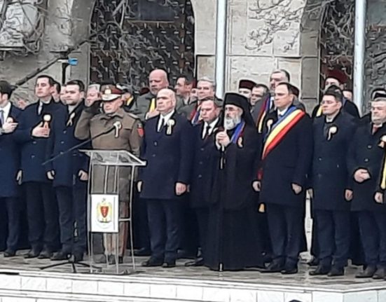 Bolojan unicul politician de la varf prezent la manifestarile Unirii HUIDUIT la Focsani