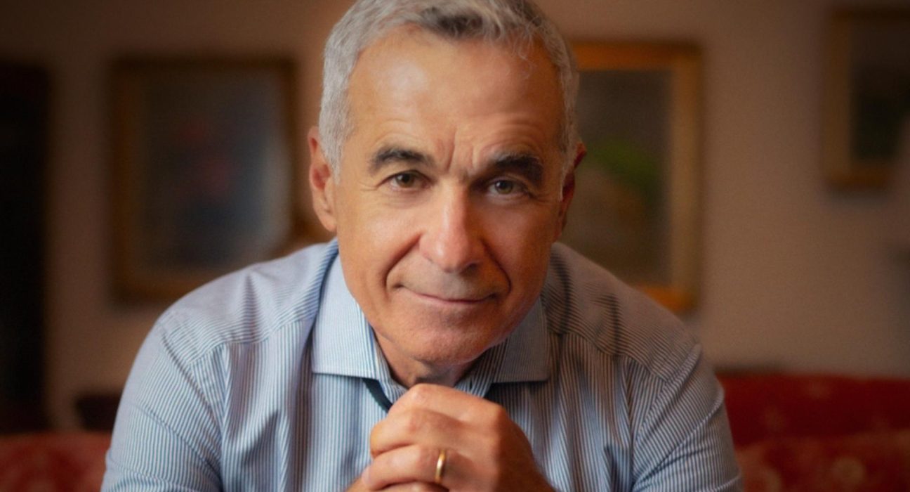 Calin Georgescu mesaj puternic pentru romani Traiasca romanii Traiasca Romania Uniti suntem puternici