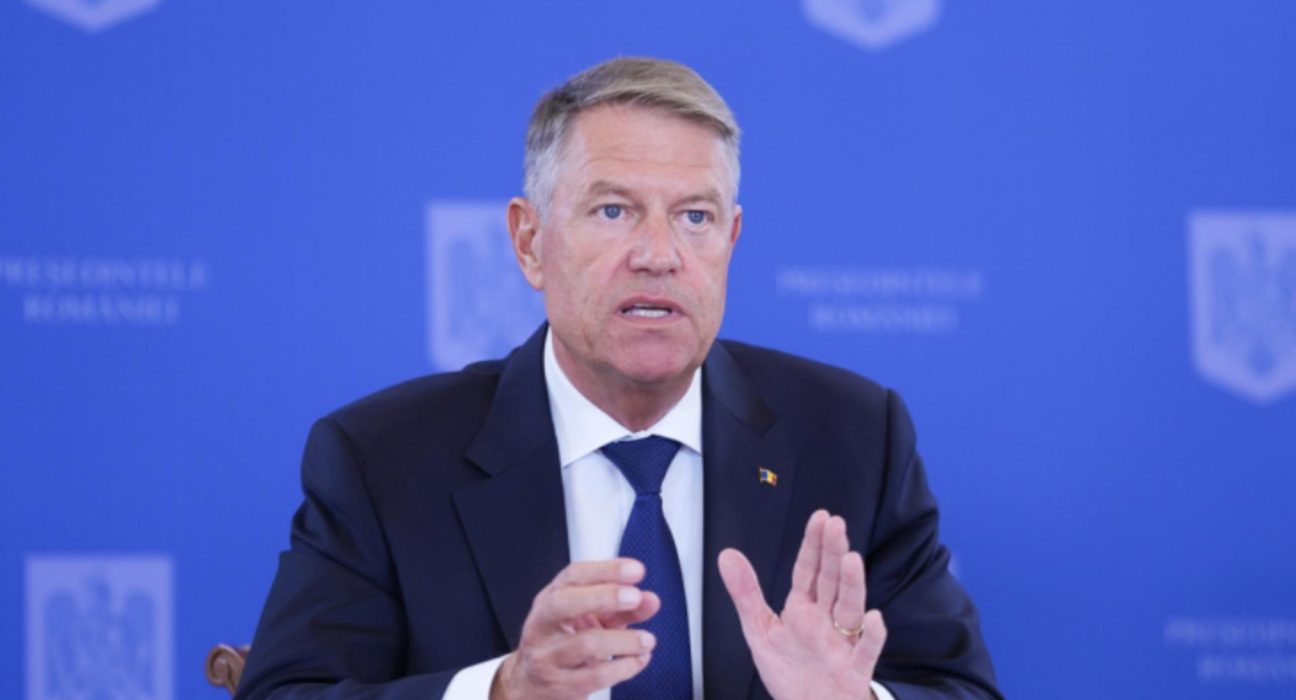 Cate semnaturi au strans parlamentarii POT AUR si SOS pentru suspendarea lui Klaus Iohannis