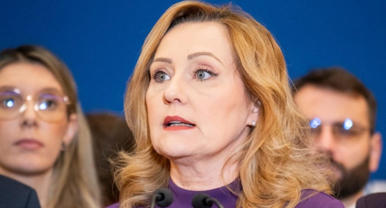 Elena Lasconi Antonescu este doar o marioneta