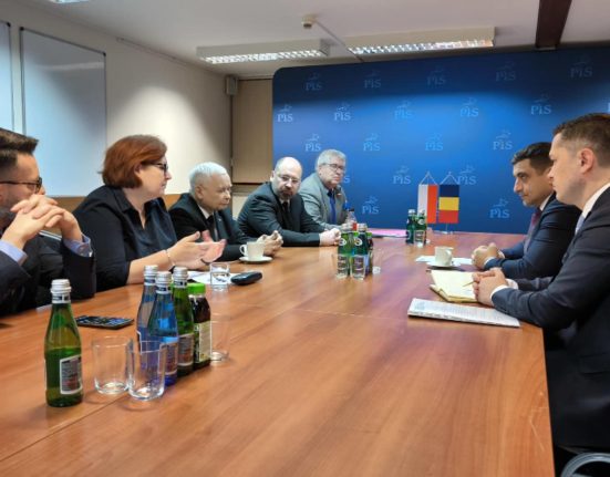 George Simion liderul suveranistilor vizita urgenta in Polonia