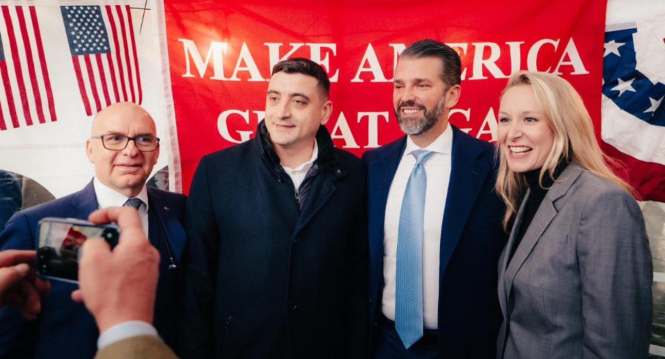 Liderul suveranistilor romani George Simion invitat la investirea lui Trump