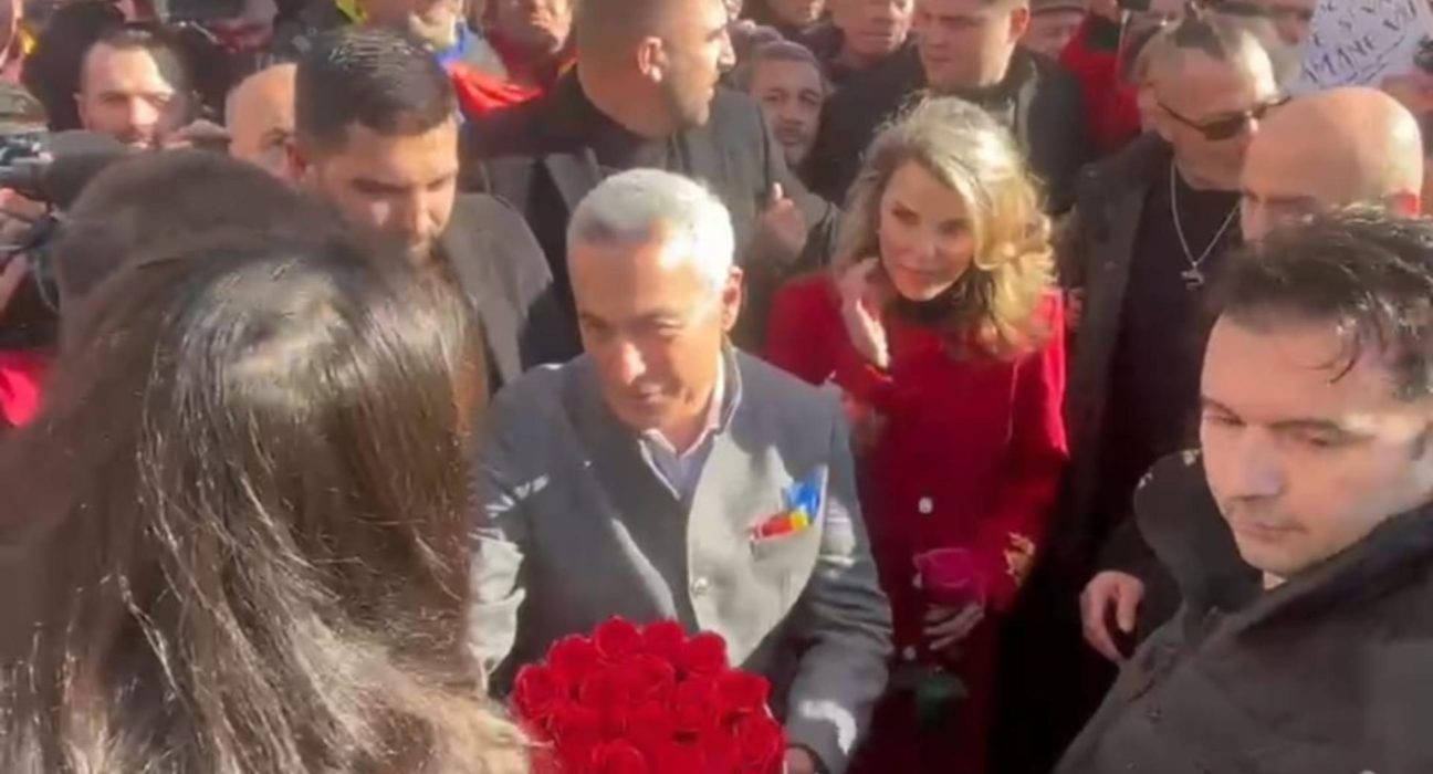 Marea Unire a Neamului Calin Georgescu alaturi de romani