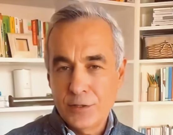 Presedintele ales Calin Georgescu mesaj puternic inainte de Marea Unire Juridica Maine aduce liniste sociala si pace