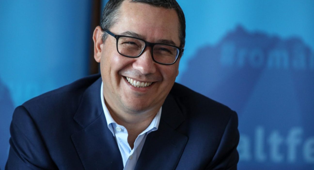 Victor Ponta momente controversate Cum l a criticat Basescu E ca un pisicut