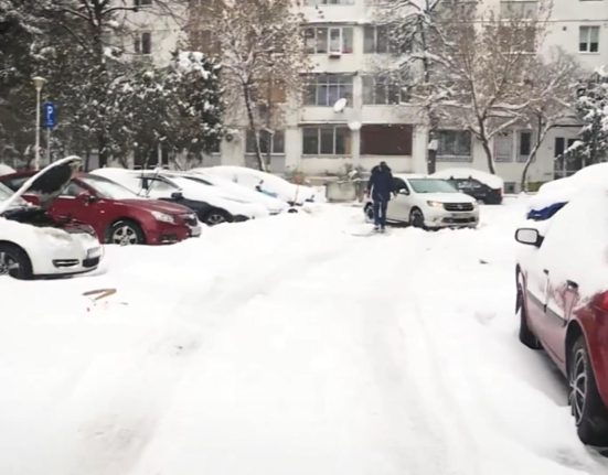 Bucurestenii umiliti de Nicusor Dan si Romprest