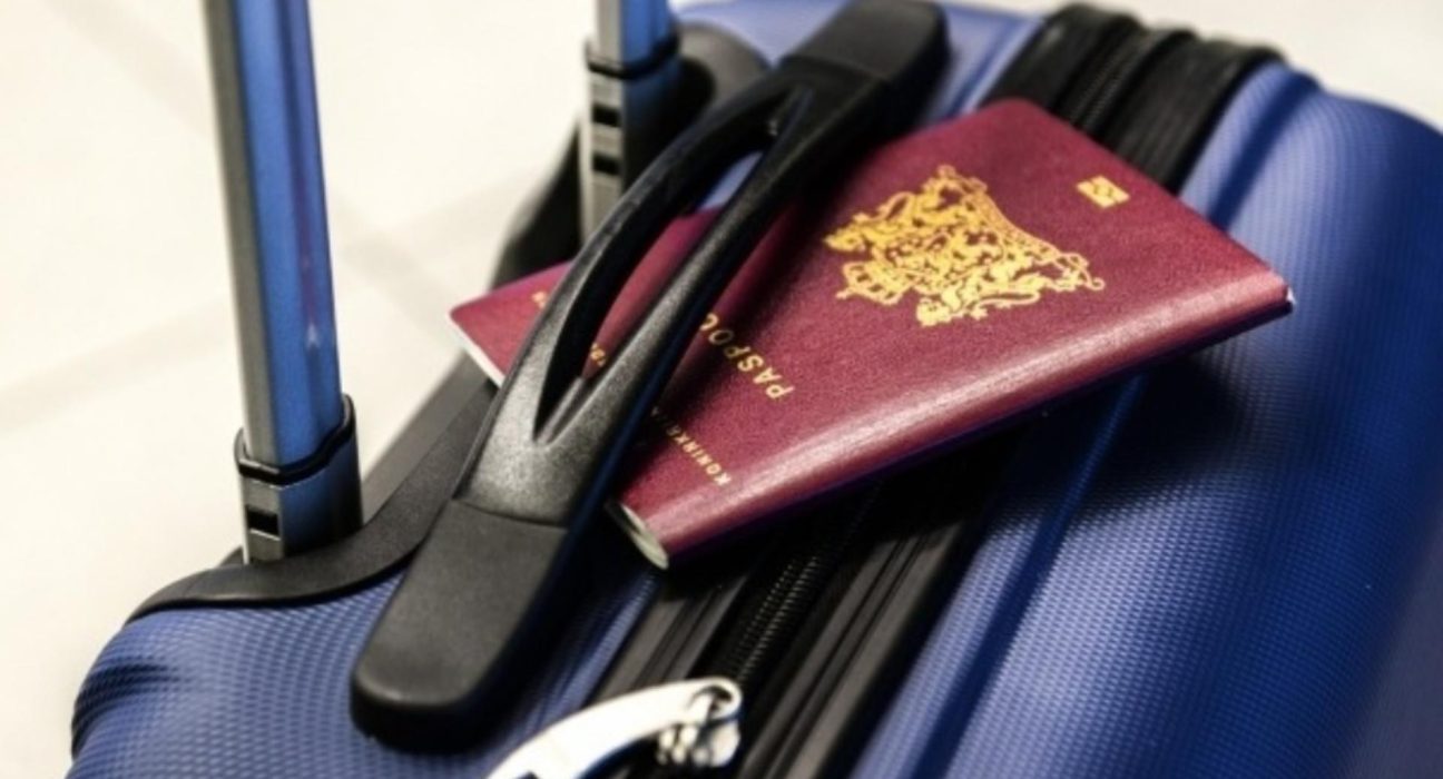 Cat va costa un pasaport electronic simplu in 2025