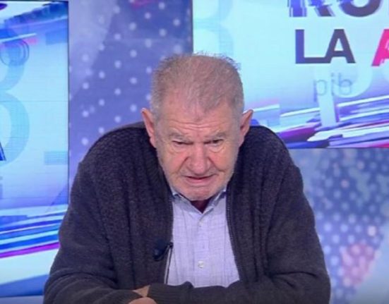 Florin Zamfirescu Noi suntem platiti cu galeata ulei pui