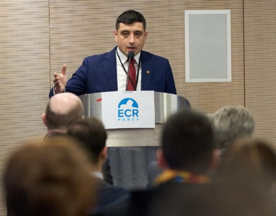 George Simion Motiune de cenzura impotriva lui Burduja Ministrul Energiei criticat pentru gestionarea rezervelor de gaze