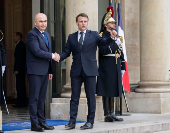 Ilie Bolojan a ajuns la Paris Presedintele interimar singur fizic la summitul Paris 20 restul online