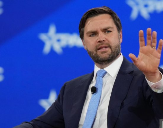 Calin Georgescu retinut dupa condamnarea anularii alegerilor de JD Vance