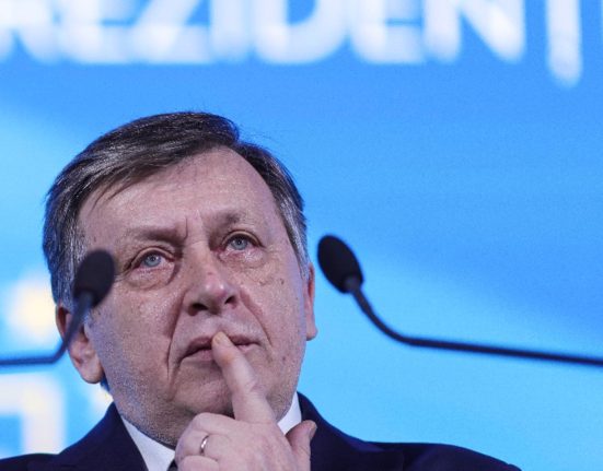 Crin Antonescu a gasit antidotul pentru un presedinte tacut