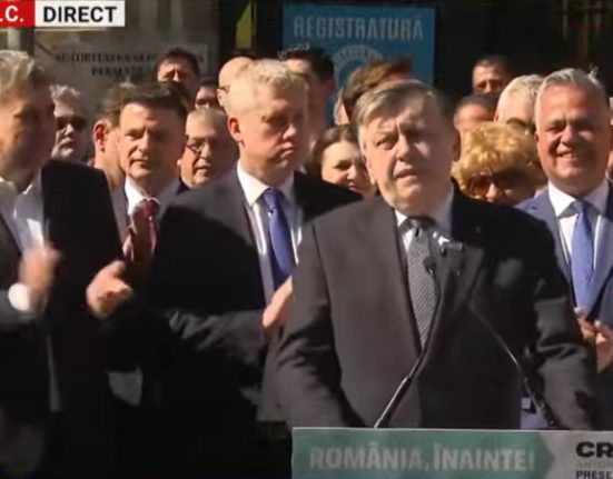 Crin Antonescu sia depus candidatura la BEC alaturi de lideri PNL si PSD