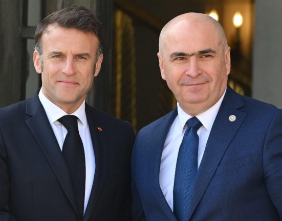 Cum vor sorosistii lui Macron sa controleze Romania