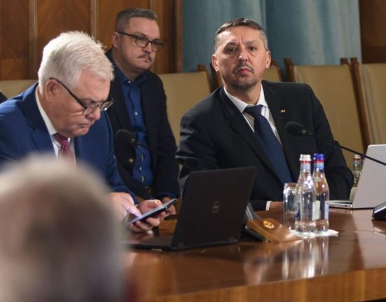 Daniel David Trebuie sa trecem de la ideea de simplu transfer de competente Cunostintele trebuie prezentate impreuna cu modul de dobandire al acestora