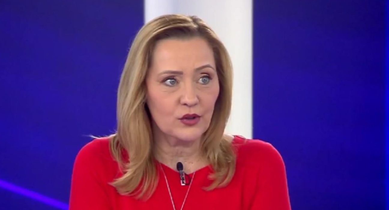 Lasconi plateste 80000 euro lunar pentru campanie Documentele care o incrimineaza pe sefa rezistilor cati bani cheltuie
