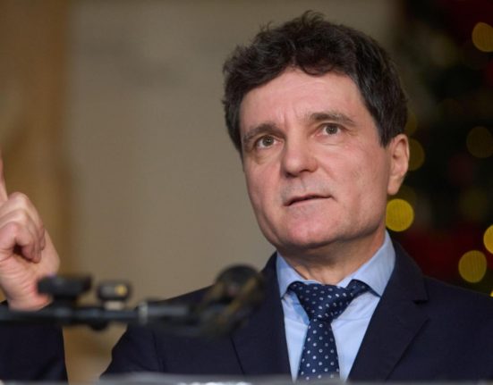 Nicusor Dan vrea la Cotroceni dar ascunde finantatorii campaniei sale