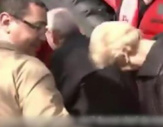 Ponta moment jenant ca premier Cum a vorbit ministrului Apelor