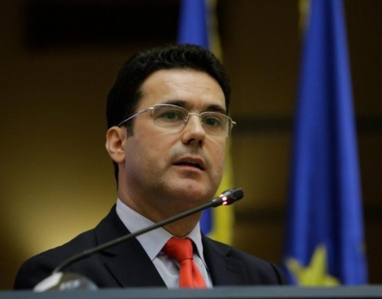 Remus Pricopie insista cere CCR mentinerea respingerii candidaturii lui Calin Georgescu