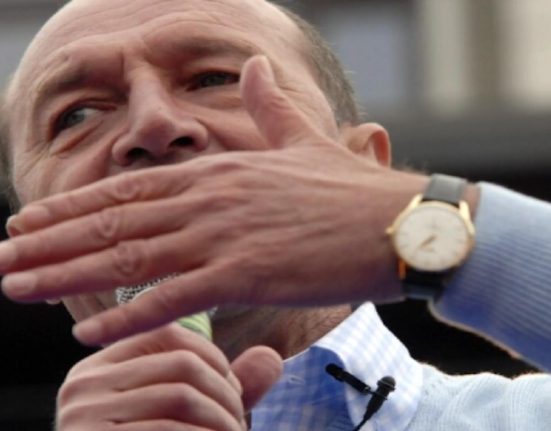 Traian Basescu BEC sa explice motivele reale pentru respingerea candidaturii lui Calin Georgescu