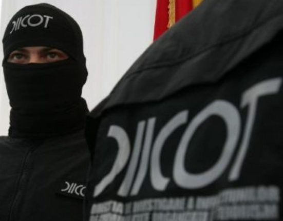 Un barbat retinut de DIICOT acuzat de legaturi cu Rusia