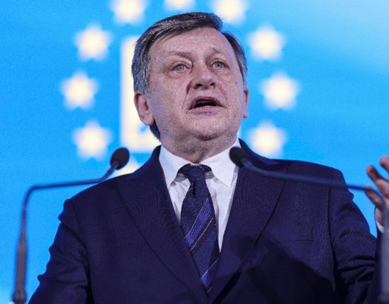 Crin Antonescu mesaj ferm din Republica Moldova Rezultatul alegerilor de la Bucuresti conteaza pentru Chisinau