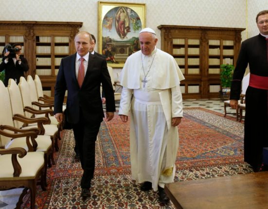 Cristoiu demonteaza scenariul CTP Slava Domnului ca nu Putin a avut ultima audienta cu Papa