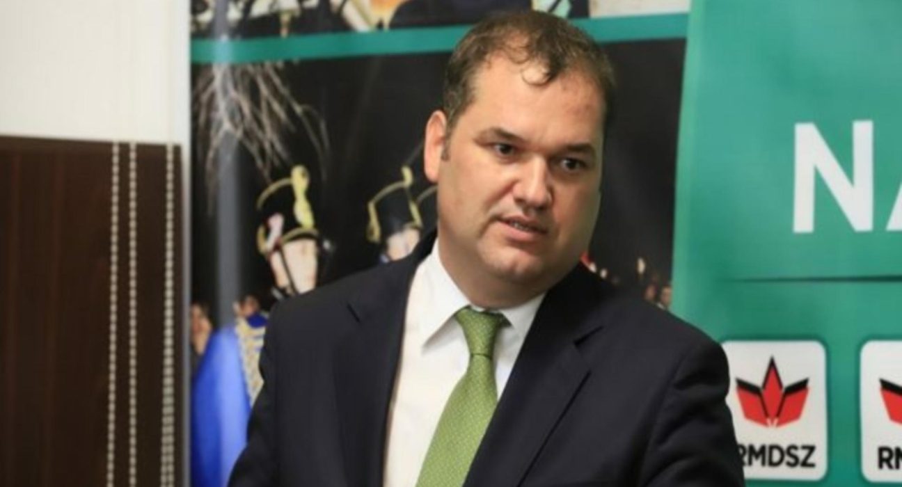 Cseke Attila anunta eliberarea a 2000 de extrase de carte funciara in prima zi fara taxe