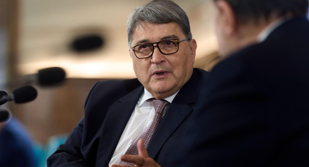 Emil Hurezeanu a sustinut la CAE sanctiuni mai dure