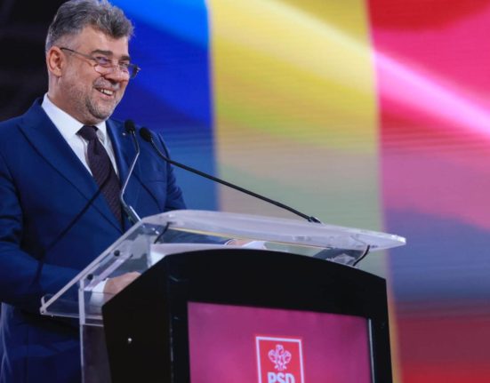 Marcel Ciolacu Sper ca nu suntem blestemati sa alegem intre un presedinte care a taiat apa si unul care a dat prea multa apa