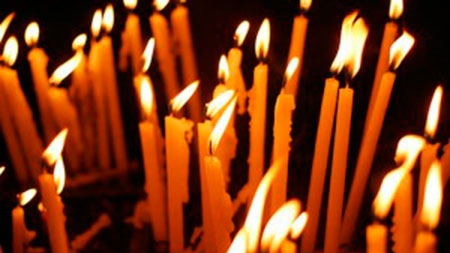 Traditii si superstitii in Joia Mare semnificatia lumanarilor