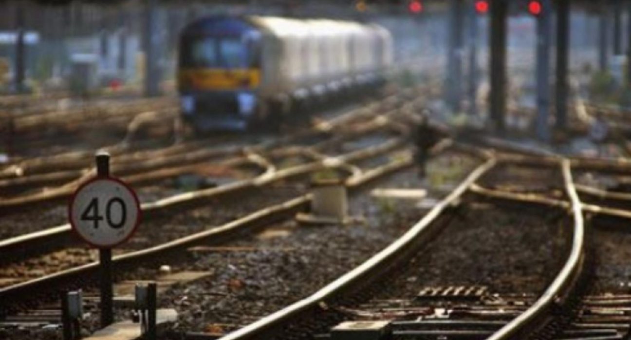 Trafic feroviar blocat intre Predeal si Timisu de Sus