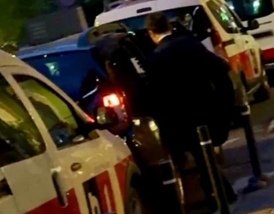 Tupeu mare Nicusor Dan foloseste masina Primariei in campania prezidentiala