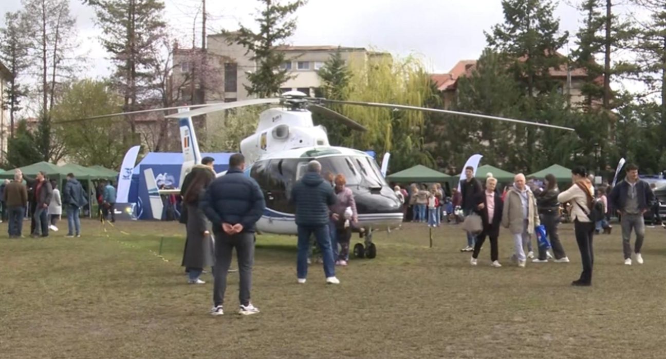 Video Expozitie SRI la Cotroceni Elicoptere drone echipamente de asalt