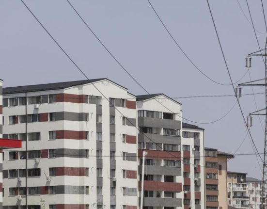 Dublarea facturilor stimuleaza cresterea speculativa a preturilor