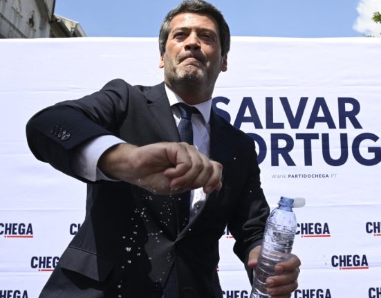 Liderului extremei drepte din Portugalia i s a facut rau din nou