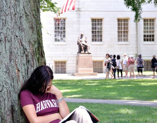 Administratia Trump acuza Harvard de incalcarea drepturilor evreiesti