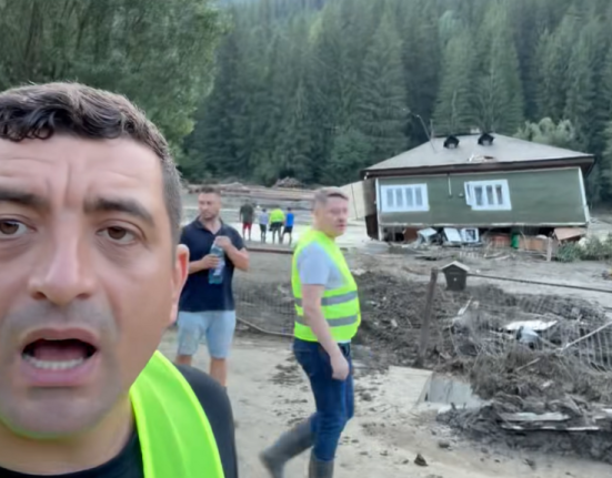 Brosteni suveranistii cu selfie uri Bucuresti si Bruxelles ajuta