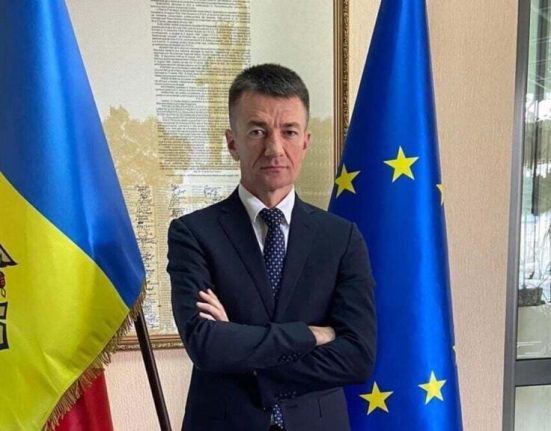 Ofiterul acuzat de tradare era invitat la UVT
