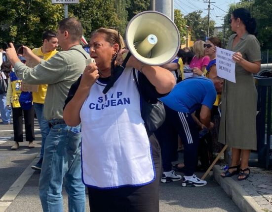 Protest la Cluj Educatia este o investitie nu o cheltuiala